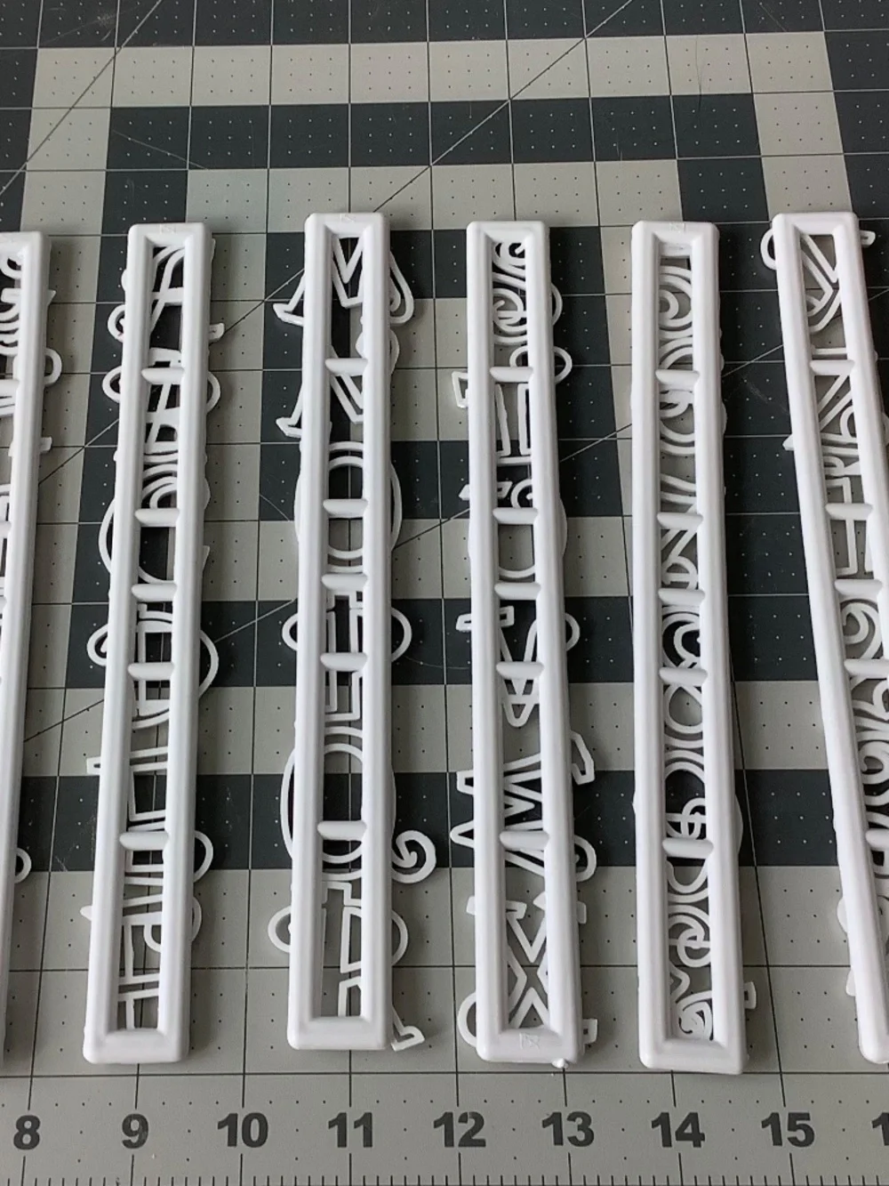 Fondant Alphabet & Number Cutter Set – Script Letters & Numbers – Cake Decoratin